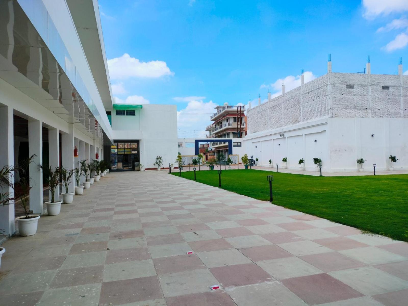 Hotel Buddha Park, Paharia, Varanasi Ngoại thất bức ảnh