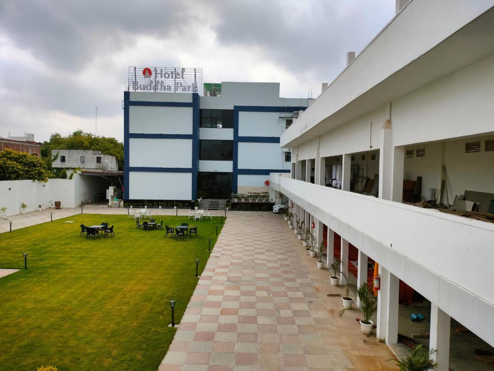 Hotel Buddha Park, Paharia, Varanasi Ngoại thất bức ảnh