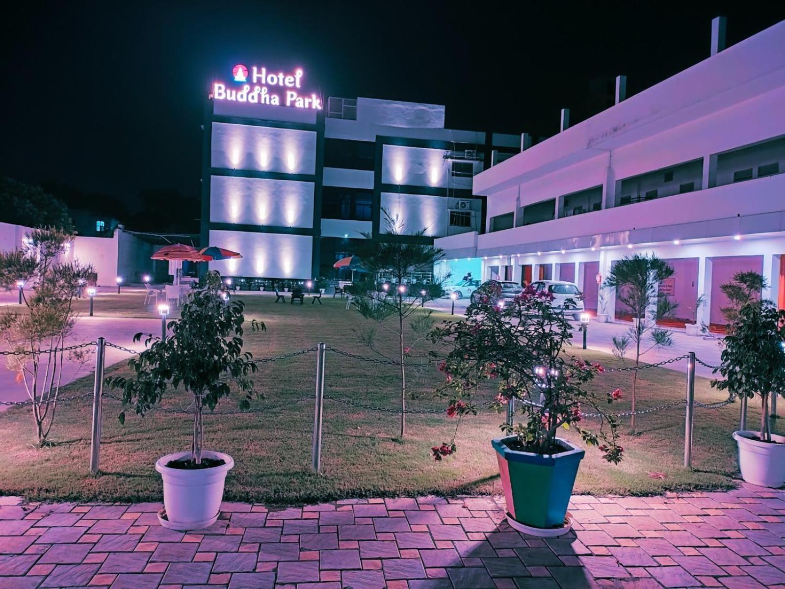 Hotel Buddha Park, Paharia, Varanasi Ngoại thất bức ảnh